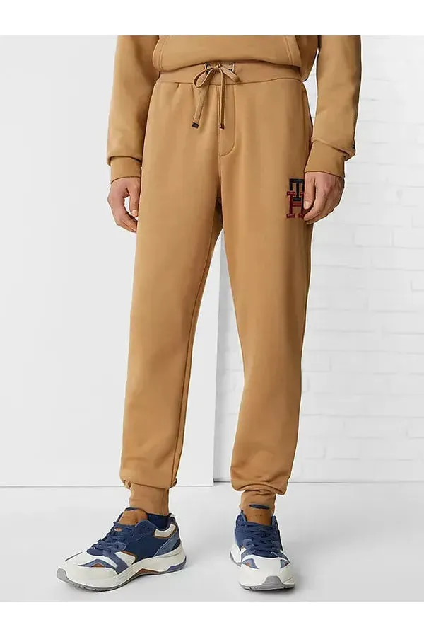 ESSENTIAL MONOGRAM SWEATPANT